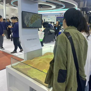 AI心理小屋與VR實驗室 黑科技點亮教育裝備展